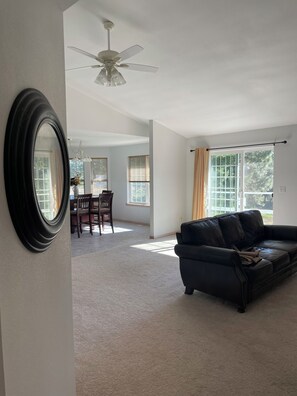 TV, peis og fotballspill