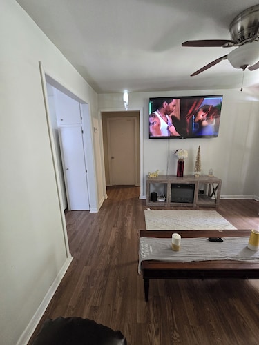 Charming 2-bedroom house with AC, WiFi in wonderful Florence