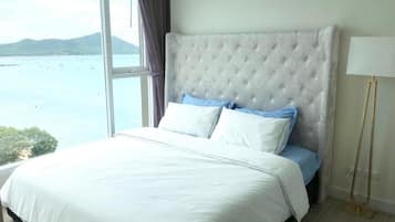 ดีลักซ์คอนโด, ปลอดบุหรี่, วิวทะเล | 1 ห้องนอน, Wi-Fi ฟรี, ผ้าปูที่นอน