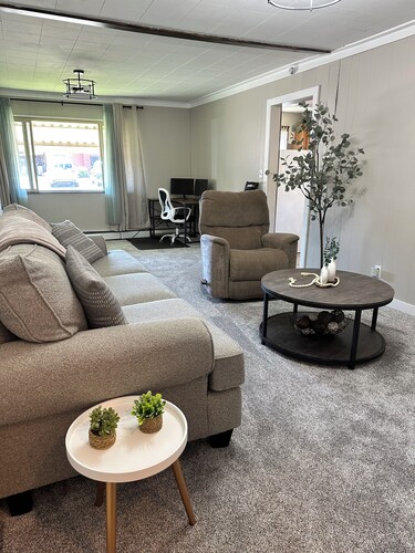 Cozy Private Apartment 