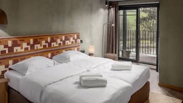 Apartment | 1 bedroom, individually furnished, bed sheets