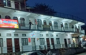 Front of property - Goroomgo Kanhiya Tourist Guest House Kedarnath (Ukhimath)