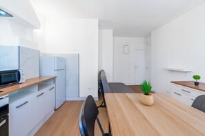 Interior - Attractive 2-room apartment, renovated, near St Charles station (Marseille)