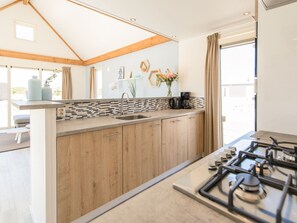 Private kitchen - Cozy Lodge by Hollum (Hollum)