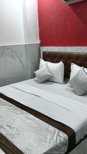 Deluxe-rum | 1 sovrum, skrivbord, arbetsyta för laptop och gratis wi-fi