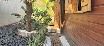 La Petite Case Tomi, typical Creole vacation home in Saint-Louis, Reunion Island