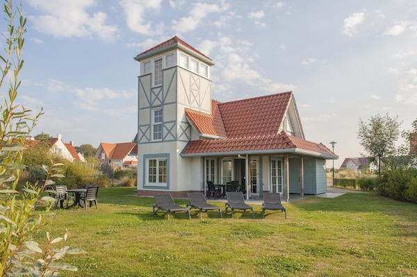 Villa In Cadzand-bad Near North Sea Beach - Cadzand