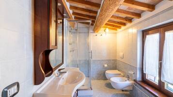 Een douche, een bidet