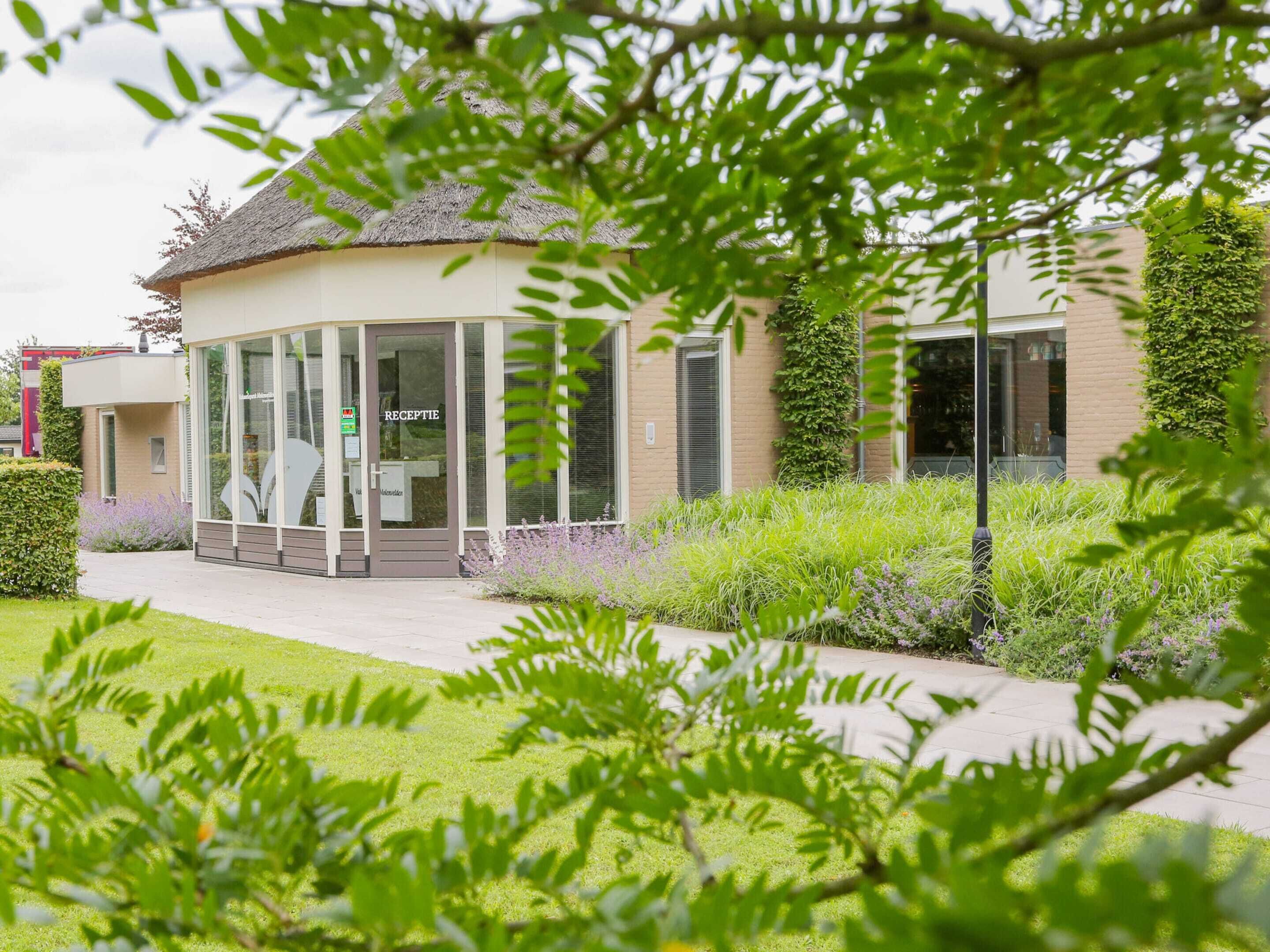 Chalet | Resepsionis