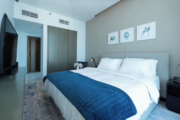 Cortinas blackout, tabla de planchar con plancha y wifi gratis