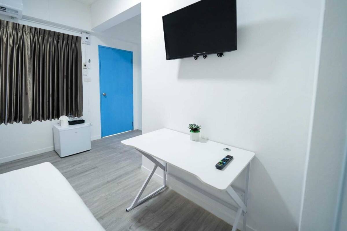 Desk, WiFi (free), bed sheets