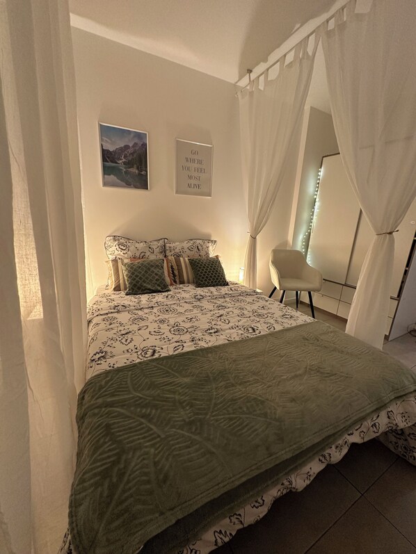 1 chambre, accès au Wi-Fi (inclus), literie fournie