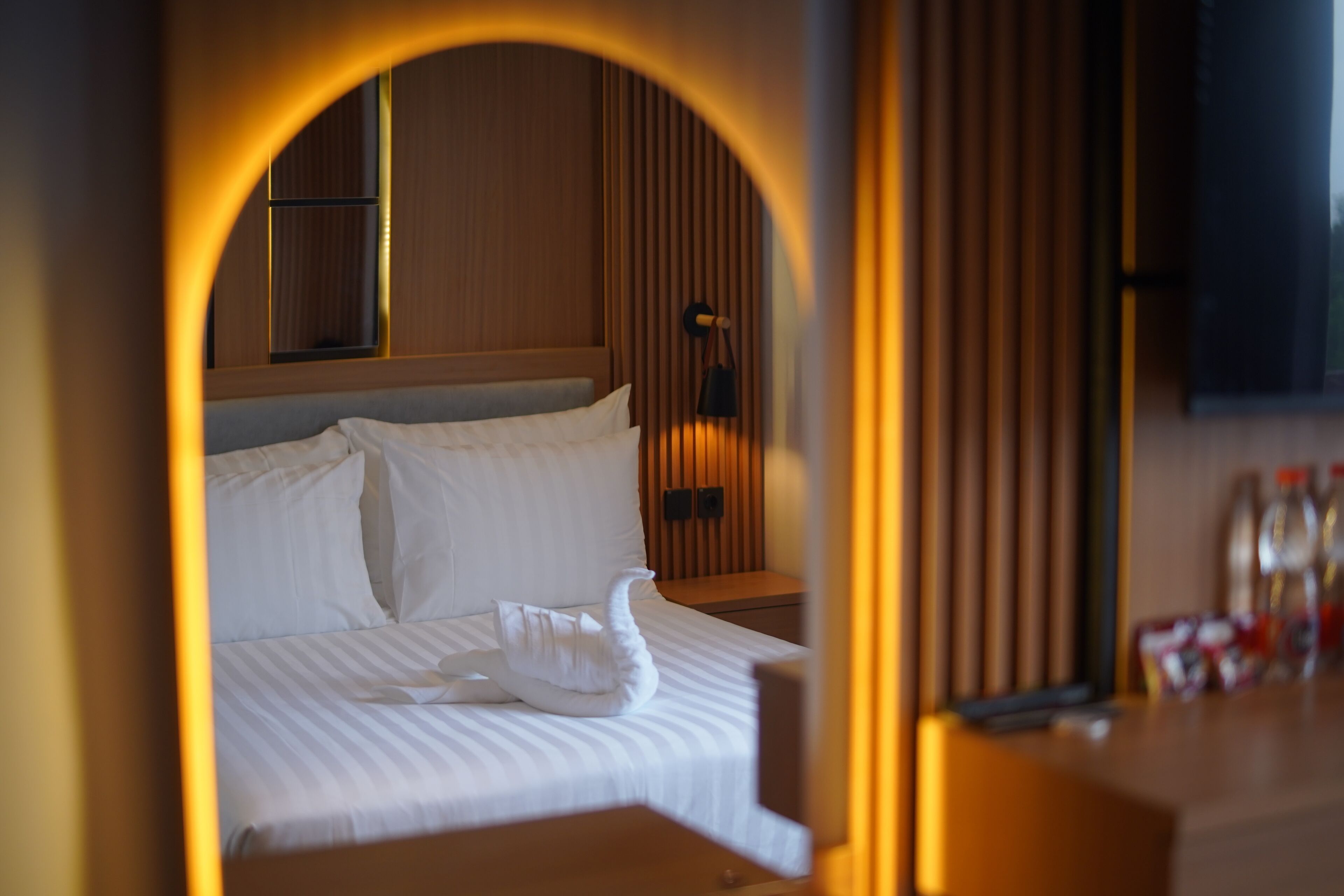 Superior Double Room, 1 Queen Bed | Desk, laptop workspace, free WiFi, bed sheets