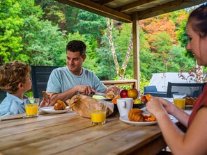 Chalet | Dining - Modern Chalet in a Holiday Park (Parc Hosingen)