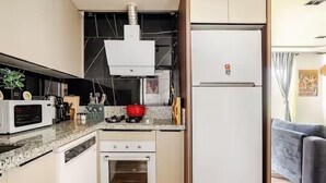 Coffee/tea maker, fridge, microwave, oven - Konyaaltı, 3BR, Havuz, Gamer PC &Wi-Fi (Konyaalti)