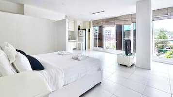 1 bedroom, free WiFi, bed sheets