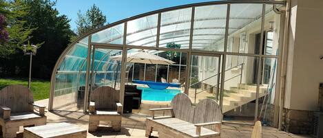 Innenpool, beheizter Pool