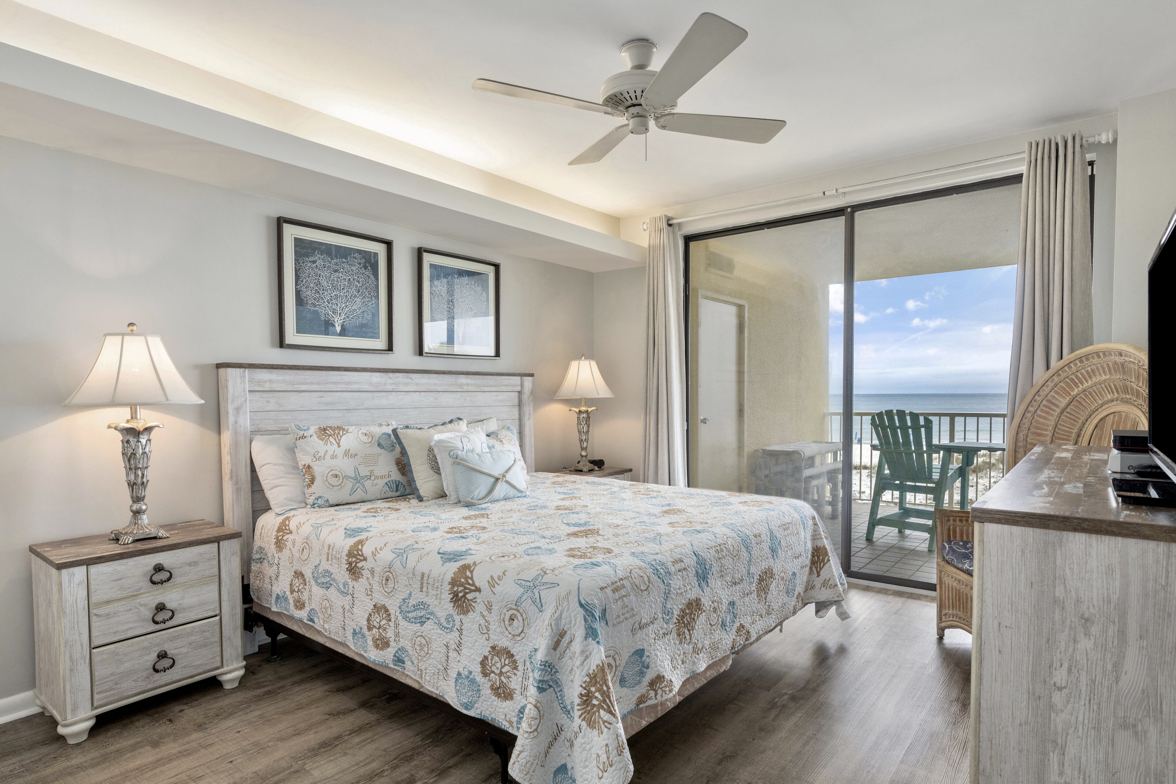 3 bedrooms, individually decorated, individually furnished