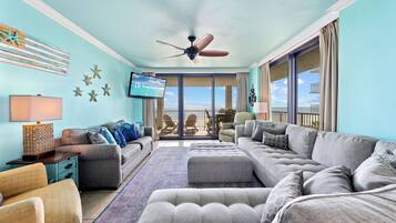 Condo Confort, 3 chambres, balcon, vue sur la plage | Salle de séjour