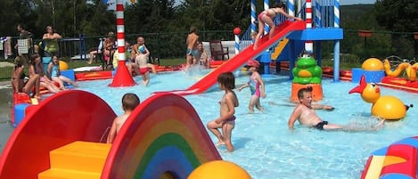 Chalet | Pool | Outdoor pool