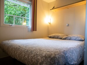 Chalet | 3 kamar tidur dan dilengkapi dengan perabotan berbeda-beda