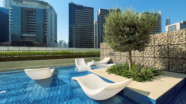 Alberca al aire libre 