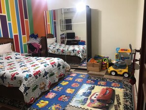 2 habitaciones, escritorio y insonorización 