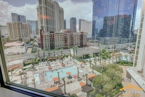 Pool - MGM Signature-06-711 Strip View Jacuzzi Studio (Las Vegas)