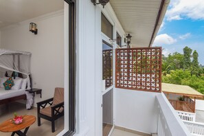 Deluxe Double Room, Balcony, Sea View | Minibar, desk, laptop workspace, iron/ironing board - Zanzibar View Hotel (Zanzibar Town)