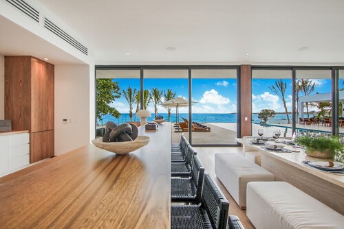 Luxurious 12-bedroom Oceanfront Villa With Private Chef Butler Private Beach in Casa de Campo Resort