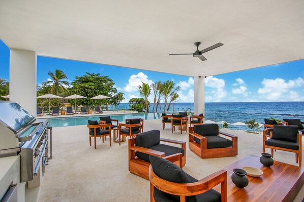 Huvila | 12 makuuhuonetta, internet