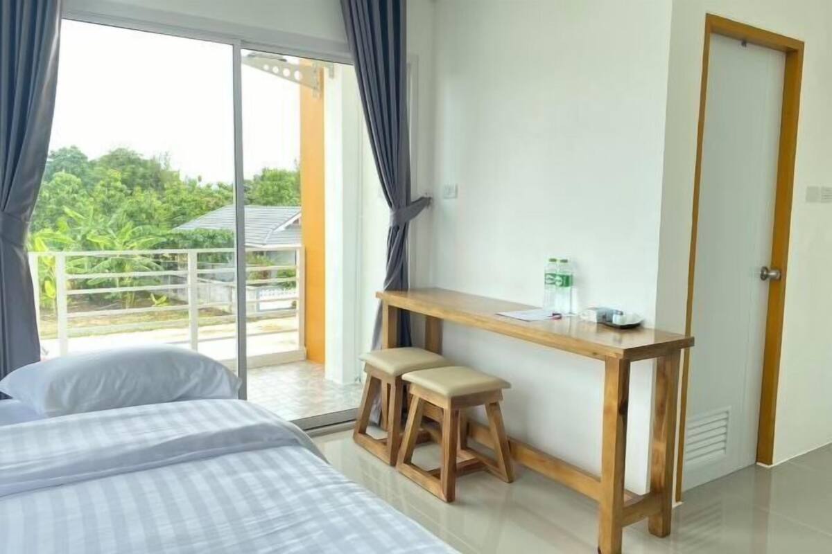 Blackout curtains, free WiFi, bed sheets