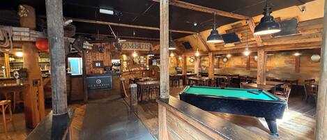 Bar (på overnatningsstedet)