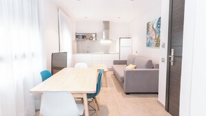 Standard Apartment | Living area - Sholeo Lodges Santa Catalina Flats (Las Palmas de Gran Canaria)