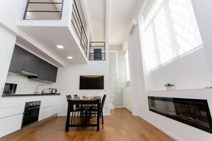 Fridge, microwave, oven, stovetop - VivimiHome - Alexander Suite Milano (Milano)