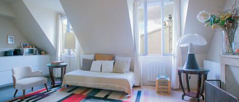 1 slaapkamer, een strijkplank/strijkijzer, wifi, beddengoed