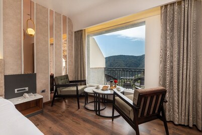 The Chail Resort