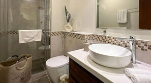 Bathroom - Cozy apartment near Burj Khalifa (Dubai)
