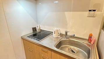 Economy Apartment | Private kitchen