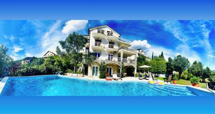 Villa Jovicic: Exklusive Ferienwohnungen mit Pool und Panoramablick