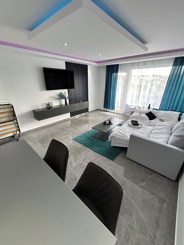 Luxus Apartment am Dreiburgenblick - Aussichtspunkt auf den Rhein - Wandern 