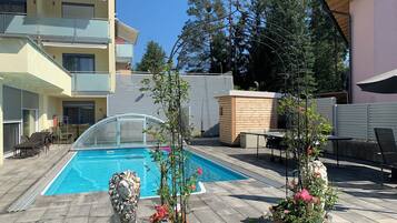 Outdoor pool, a heated pool