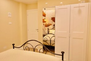 2 sovrum, strykjärn/strykbräda, wi-fi och sängkläder