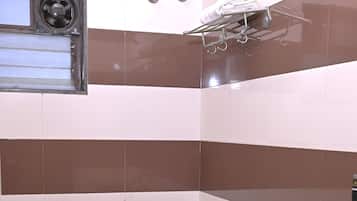 Suite Room | Bathroom | Soap, shampoo