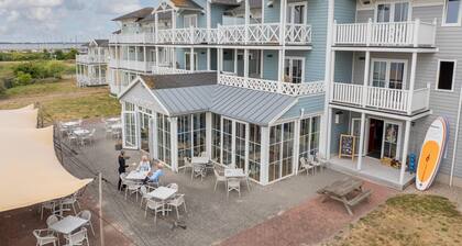 Villa in Hellevoetsluis Near North Sea Beach