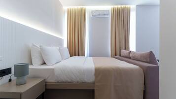 1 bedroom, minibar, in-room safe, desk