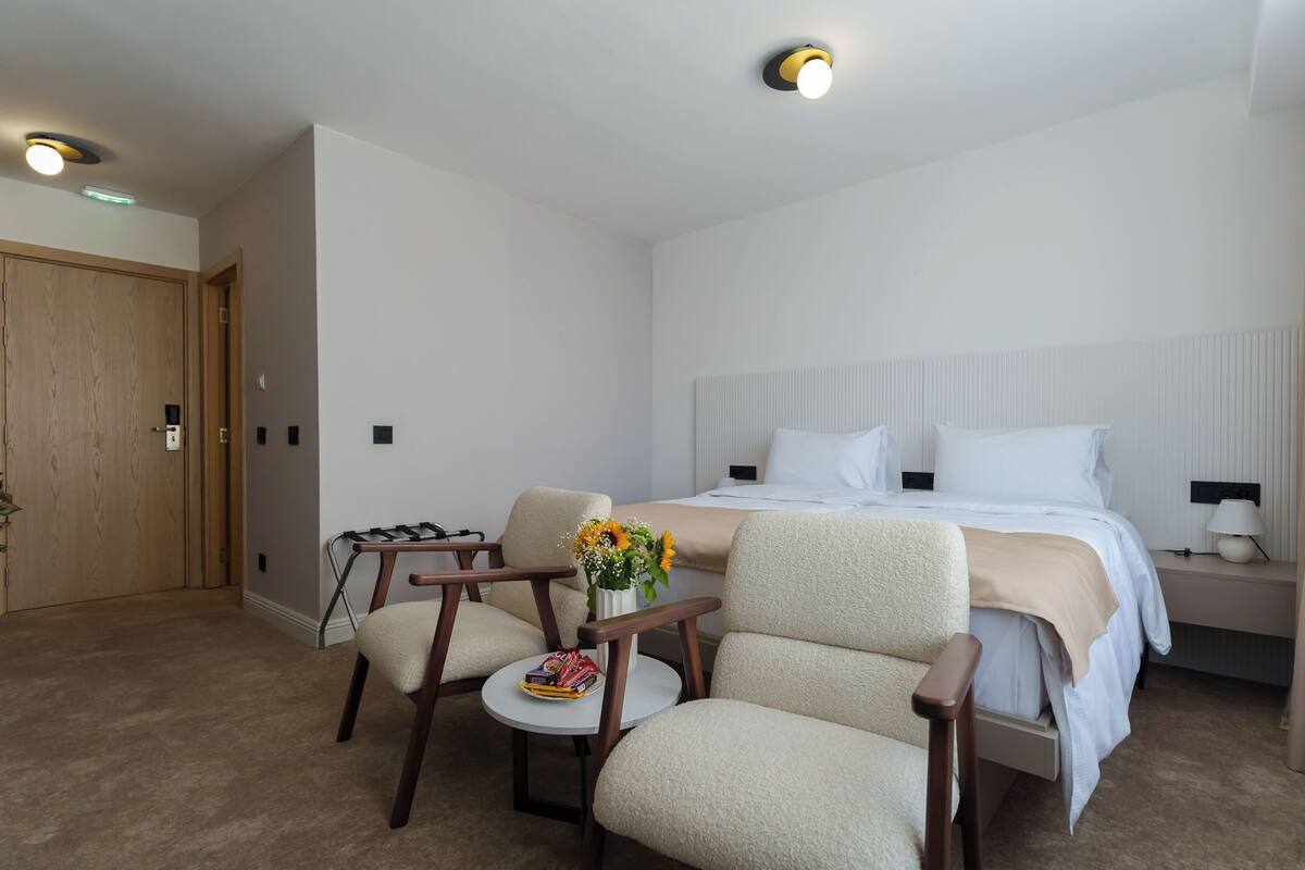 Comfort Double or Twin Room, 1 Bedroom, City View | 1 bedroom, minibar, in-room safe, desk
