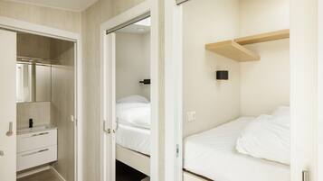 Chalet | 2 bilik tidur, dilengkapkan perabot secara berasingan, cadar katil