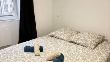 1 bedroom, iron/ironing board, free WiFi