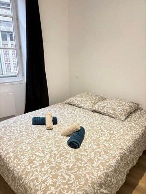 1 bedroom, iron/ironing board, free WiFi